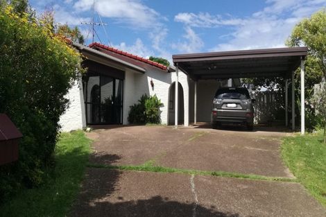 Photo of property in 33 Olena Avenue, Sunnyhills, Auckland, 2010