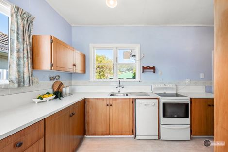 Photo of property in 4 Rata Street, Naenae, Lower Hutt, 5011