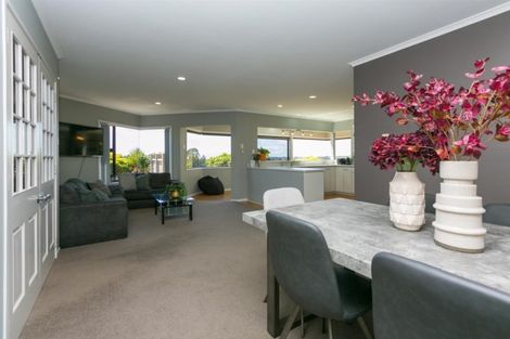 Photo of property in 23d Veale Road, Frankleigh Park, New Plymouth, 4310