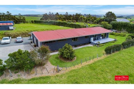 Photo of property in 18 Addison Road, Pataua South, Onerahi, 0192