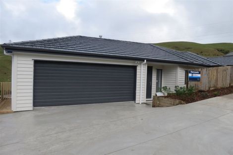 Photo of property in 13 Gifford Grove, Churton Park, Wellington, 6037