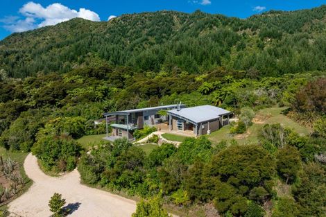 Photo of property in 1160a Abel Tasman Drive, Ligar Bay, Takaka, 7183