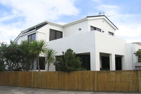 Photo of property in 20 Signallers Grove, Strathmore Park, Wellington, 6022