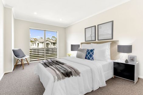 Photo of property in 48 William Wallbank Crescent, Swanson, Auckland, 0614