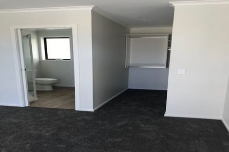 Photo of property in 11 George Fyfe Way, Wakefield, 7025