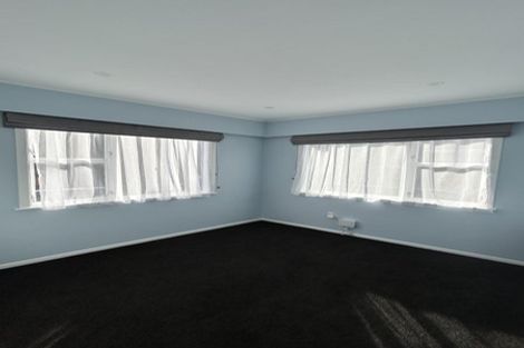 Photo of property in 74 Akaroa Drive, Maupuia, Wellington, 6022