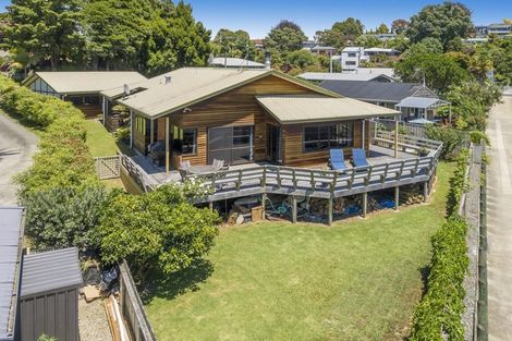 Photo of property in 4 Waikareao Way, Brookfield, Tauranga, 3110