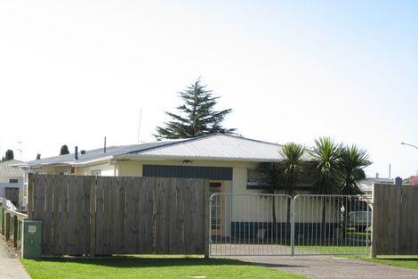 Photo of property in 84 Riverside Drive, Whakatane, 3120