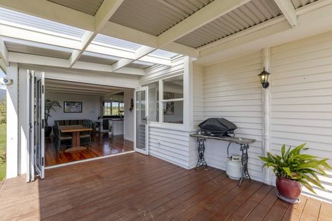 Photo of property in 207 Upper Pitone Road, Pitone, New Plymouth, 4374