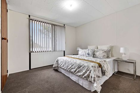 Photo of property in 2/16 Sarajevo Place, Massey, Auckland, 0614
