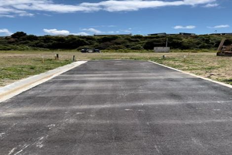 Photo of property in 118 Freedom Drive, Kelvin Grove, Palmerston North, 4414