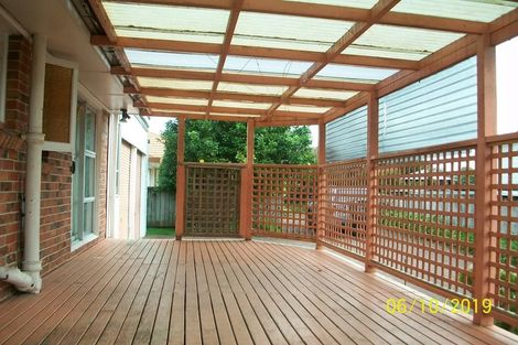 Photo of property in 32 Vera Road, Te Atatu South, Auckland, 0610