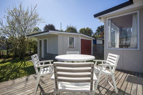 Photo of property in 14 Broadway Avenue, Waikuku Beach, 7473
