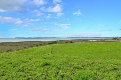 Photo of property in 1880 South Head Road, South Head, Helensville, 0874