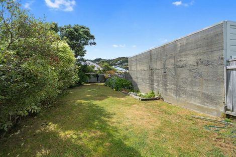Photo of property in 65 Derwent Street, Island Bay, Wellington, 6023