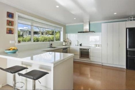 Photo of property in 9 Madeley Road, Mount Pleasant, Christchurch, 8081
