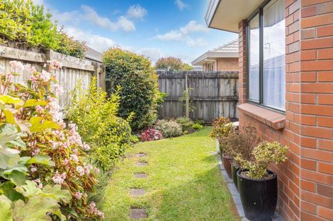 Photo of property in 12 Kirk Close, Rototuna, Hamilton, 3210