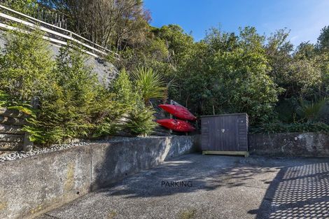 Photo of property in 127a Makara Road, Karori, Wellington, 6012