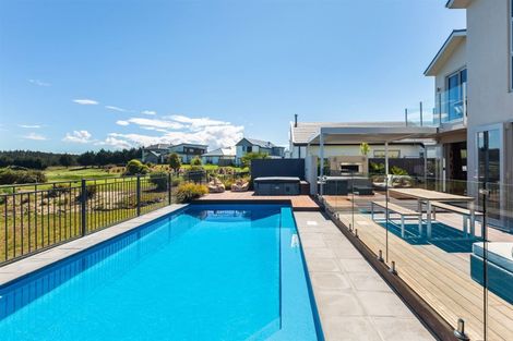 Photo of property in 4 The Belfry, Waimairi Beach, Christchurch, 8083