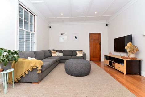 Photo of property in 3 Moore Street, Leamington, Cambridge, 3432