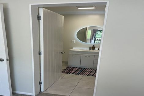 Photo of property in 7 Lowry Heights, Stokes Valley, Lower Hutt, 5019