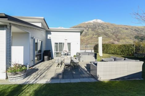 Photo of property in 56 Onslow Road, Lake Hayes, Queenstown, 9304