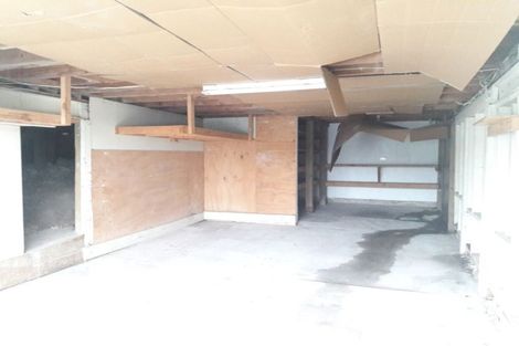 Photo of property in 1/6 Woodall Place, Totara Vale, Auckland, 0627