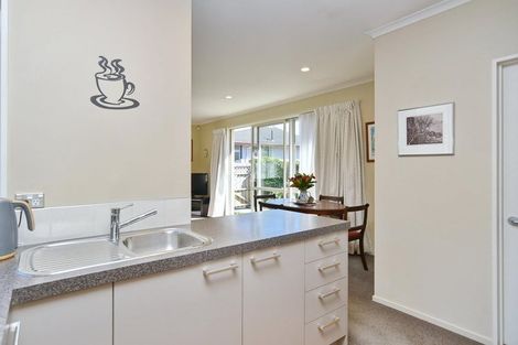 Photo of property in 2/93 Opawa Road, Opawa, Christchurch, 8023