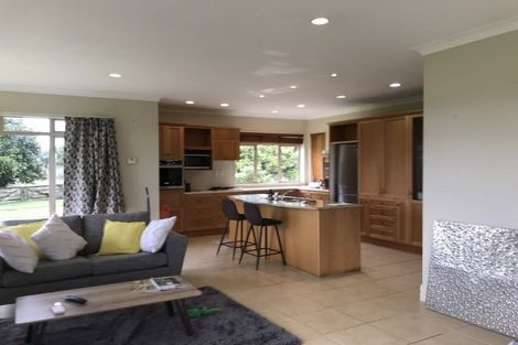 Photo of property in 235 Jesmond Road, Karaka, Drury, 2578