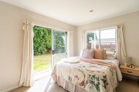 Photo of property in 47 William Street, Waikanae Beach, Waikanae, 5036