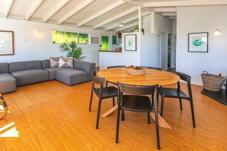 Photo of property in 9 Christine Terrace, Hahei, Whitianga, 3591