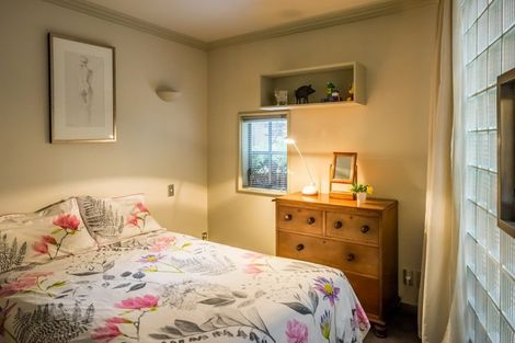 Photo of property in 1/226 Oriental Parade, Oriental Bay, Wellington, 6011