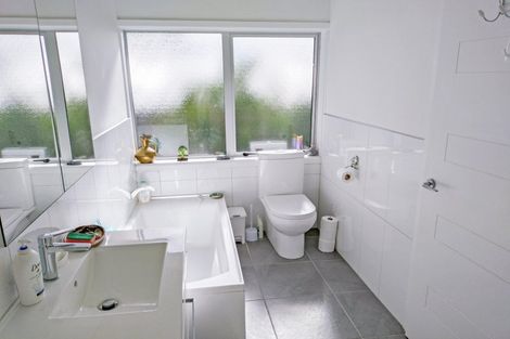 Photo of property in 30 Coote Road, Bluff Hill, Napier, 4110