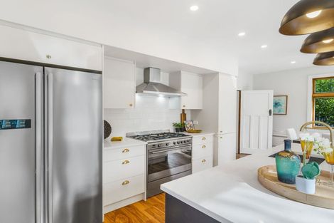 Photo of property in 43 Opawa Road, Waltham, Christchurch, 8023