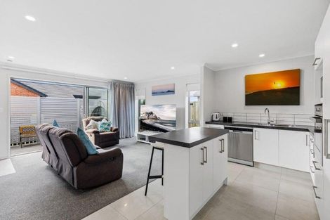 Photo of property in 6 Belt Lane, Papamoa, 3118