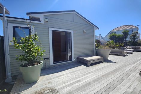 Photo of property in 35 Aparima Avenue, Miramar, Wellington, 6022