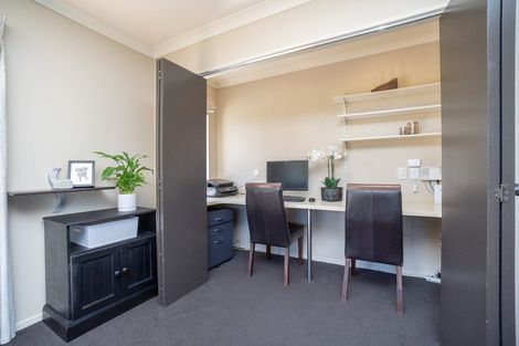 Photo of property in 34 Schnell Drive, Kelvin Grove, Palmerston North, 4414