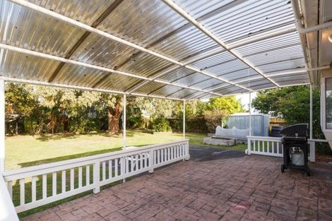 Photo of property in 77 Abraham Crescent, Milson, Palmerston North, 4414
