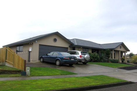 Photo of property in 4 Logan Place, Kelvin Grove, Palmerston North, 4414