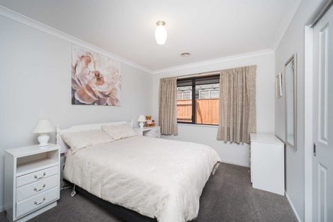 Photo of property in 3 Astelia Court, Milson, Palmerston North, 4414