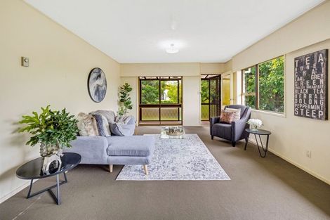 Photo of property in 1/58 Meadway, Sunnyhills, Auckland, 2010