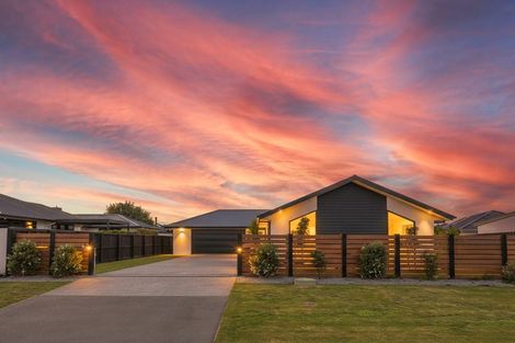 Photo of property in 19 Glenturret Drive, Casebrook, Christchurch, 8051