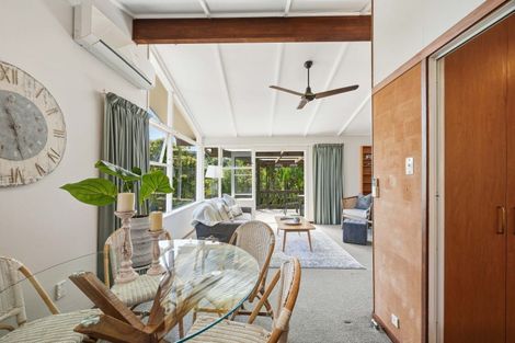 Photo of property in 44 Saddleback Rise, Murrays Bay, Auckland, 0630