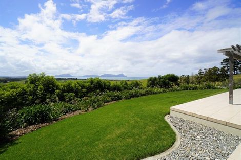 Photo of property in 114 Mountfield Road, Waipu, 0582