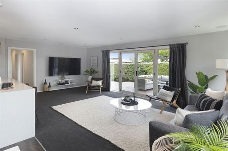 Photo of property in 20 Daniels Road, Redwood, Christchurch, 8051