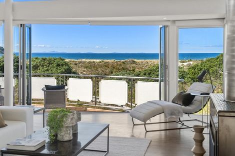 Photo of property in 4 Lagoon Way, Omaha, 0986