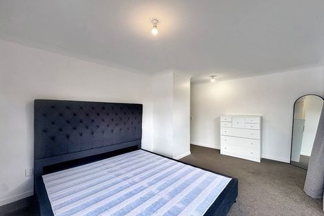 Photo of property in 90 Sunstone Crescent, Timberlea, Upper Hutt, 5018