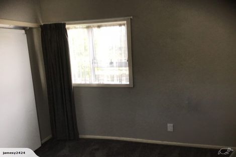 Photo of property in 39 Sutherland Road, Point Chevalier, Auckland, 1025