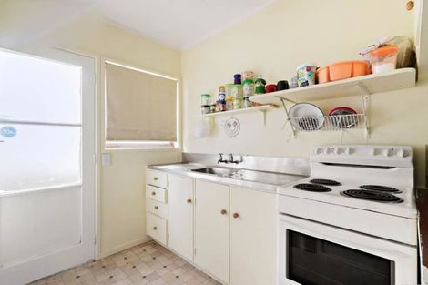 Photo of property in 2/21 Wanaka Place, Pakuranga Heights, Auckland, 2010
