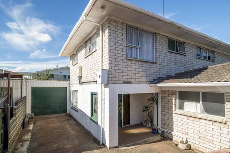 Photo of property in 24 Mckee Avenue, Fenton Park, Rotorua, 3010